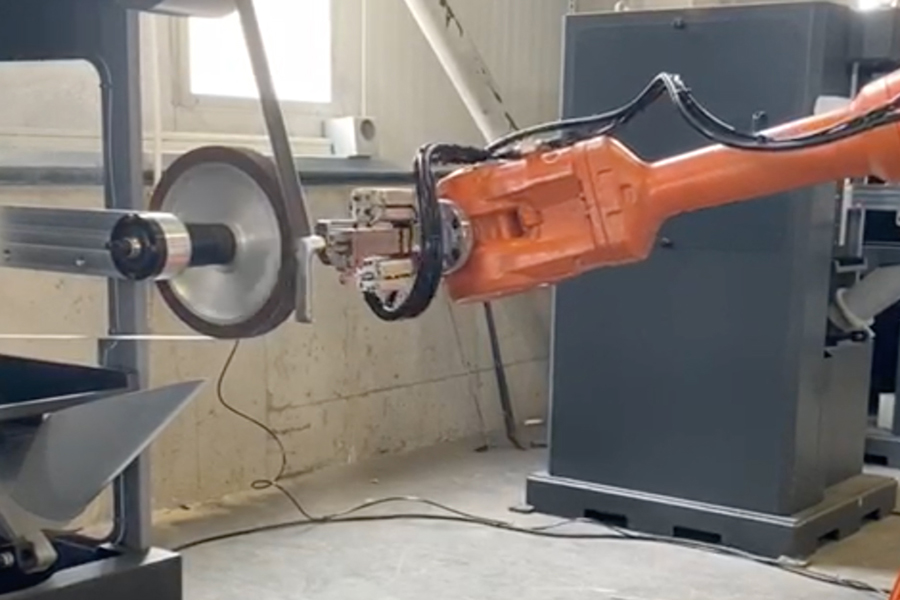 ROBOTIC  GRINDING